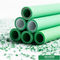 El compuesto reforzado de la fibra de vidrio de PPR instala tubos color verde con la conexión de fusión caliente