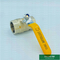 PN25 forjó la alta presión de cobre amarillo de la vávula de bola para la conexión de tubo de gas