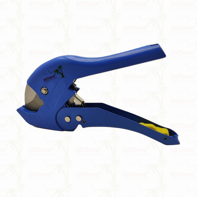Se trata de un dispositivo de corte de tuberías de plástico azul, con un corte PPR ISO9001 DIN8077/8078 20-40MM